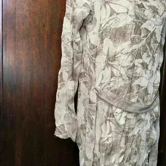 NWT! Zara Beige Floral Dress Size Small - Picture 6 of 16